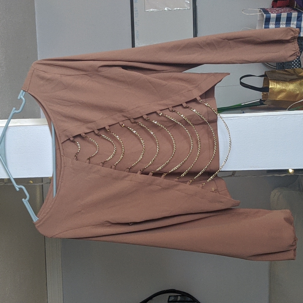 Backless blouse